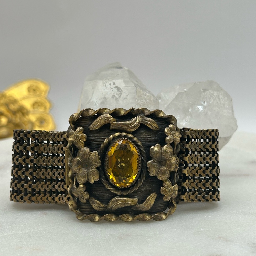 Vintage Floral Mesh Gold Tone Bracelet